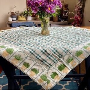 🪴 Vintage Van Cleef Inc. Green Plaid Herb Garden Tablecloth
